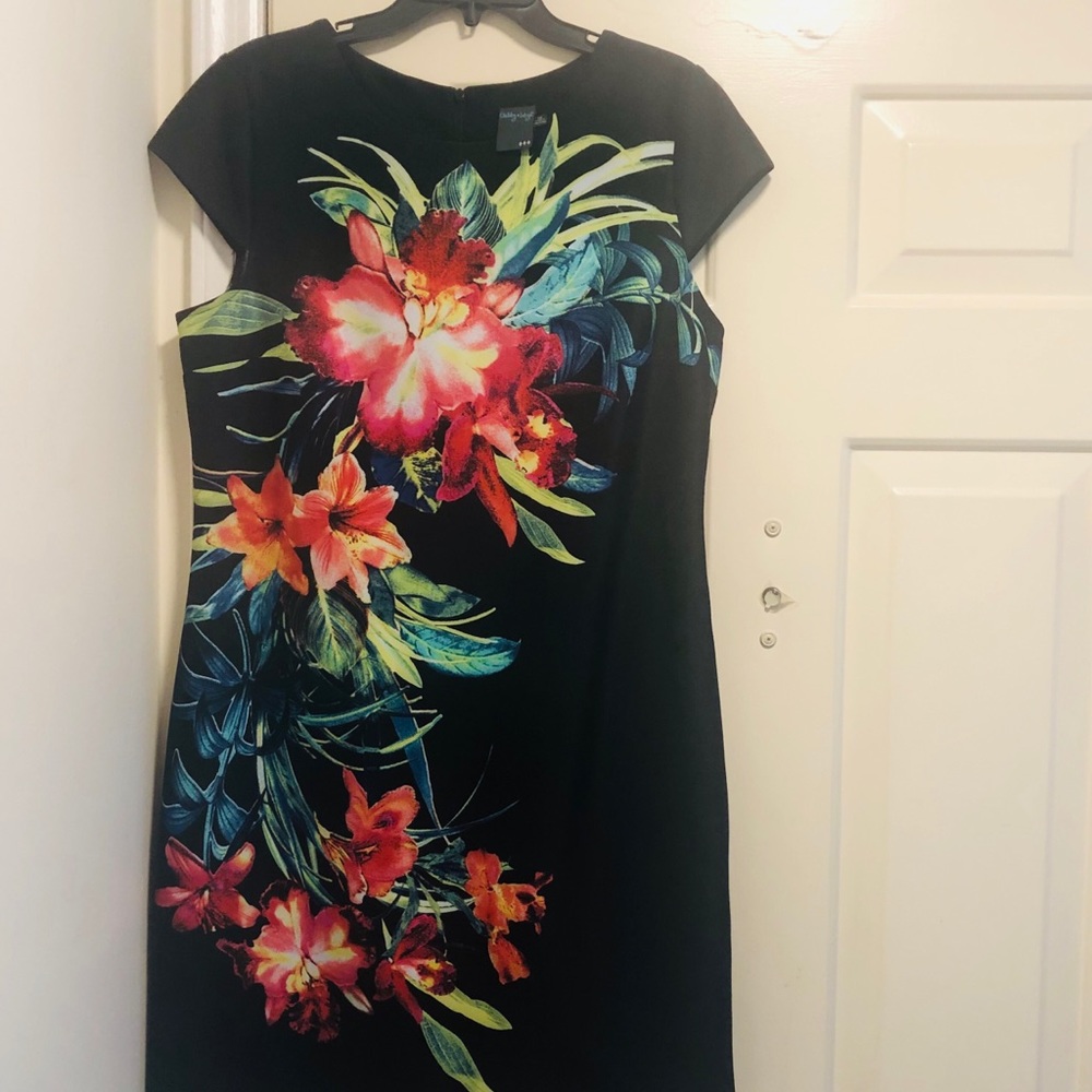 Beautiful dress with stunning flower print